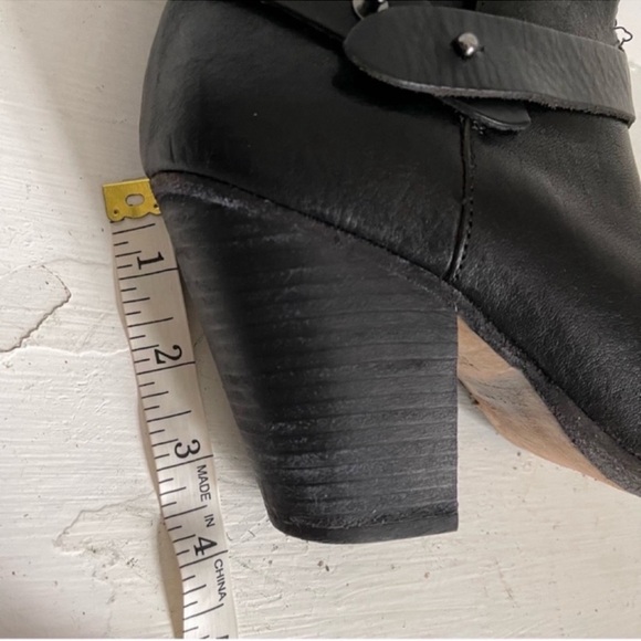 Rag & Bone Harrow Harness Strap Leather Heel Ankle Bootie Continuous Black 38.5 - Picture 9 of 14
